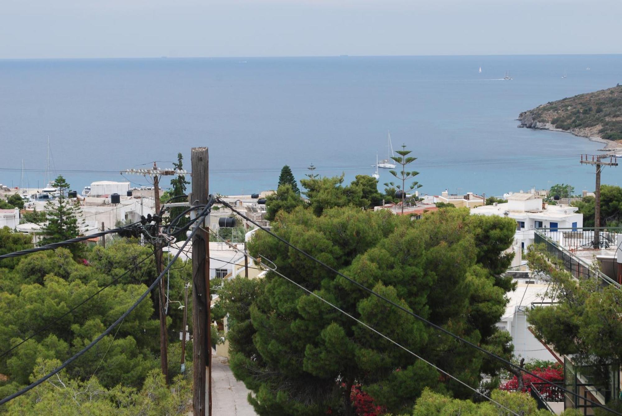Sunset Rooms Agia Marina  Exterior photo